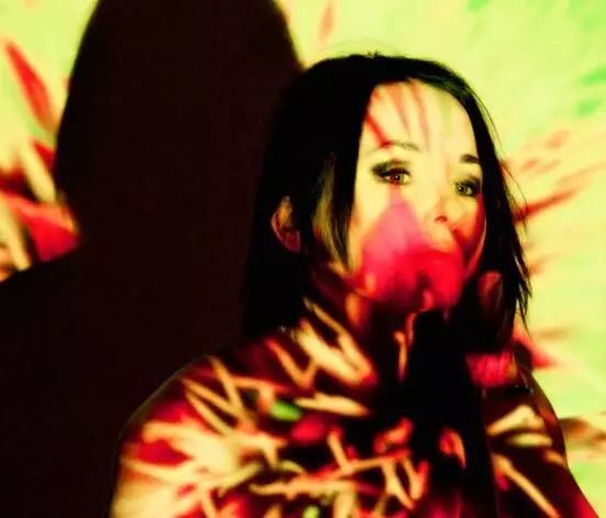 【开票】Sophie Zelmani 苏菲 · 珊曼妮  抱着吉他一唱就是二十二...