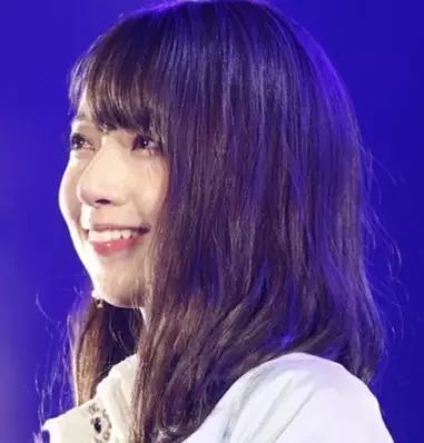 24岁生日兼引退,乃木坂46桥本奈奈未开骚哭别歌迷