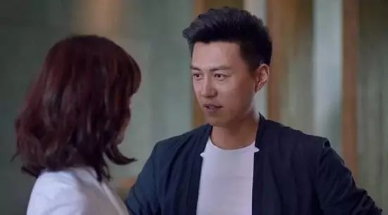 邱莹莹 上面介绍的是小编截图到的一些电视剧的情节,但是,小编想