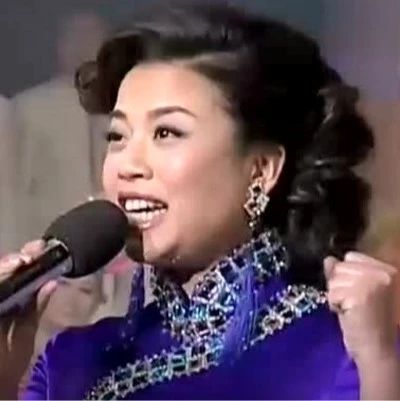 张也唱《中国梦》《走进新时代》,完美女高音,好听至极!