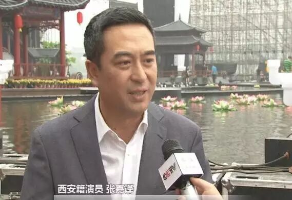 张嘉译回家!给西安人说了啥!(音视频)