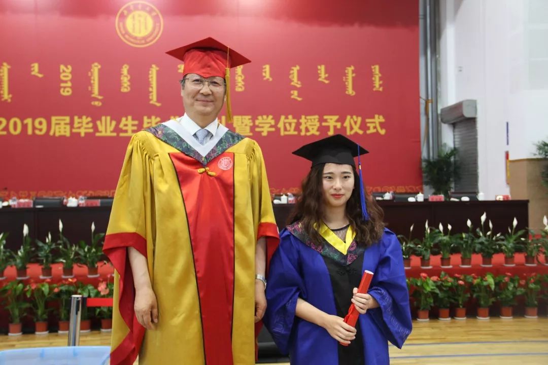 毕业季内蒙古大学2019届学生毕业典礼暨学位授予仪式