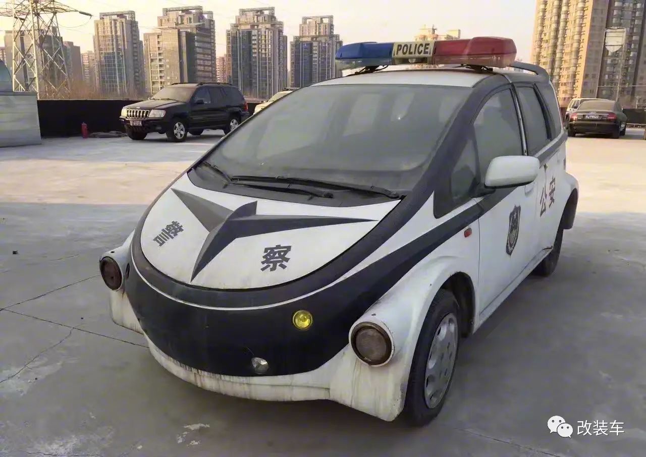 車友互動 大家覺得這輛 警車 是不是合法改裝呢 改裝車 微文庫