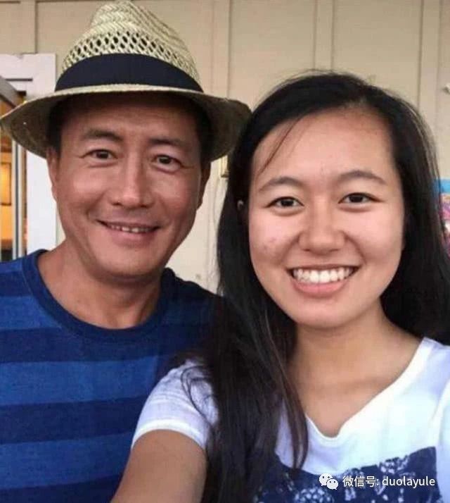 54岁高曙光近照,二婚老婆富有比前妻江珊漂亮,儿子长得像爸爸