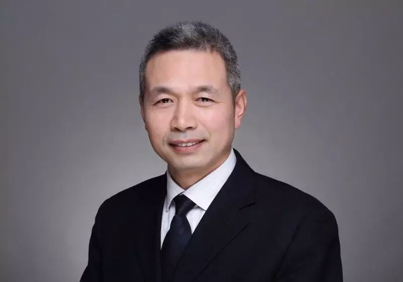 主讲人朱彦臻