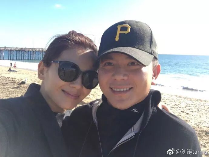 怀孕妻子被抽耳光,老公赶来飞踹对方:“你再敢动我媳妇试试?”