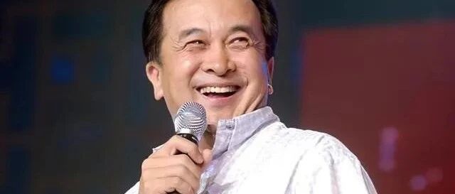 黄宏:29岁娶相亲老婆,妻子为家庭放弃事业,成名后让妻子流泪