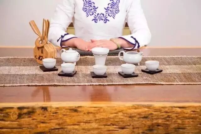 泡茶，何谓“干泡”、“湿泡”？