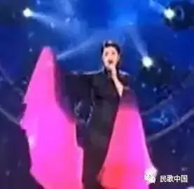 降央卓玛演唱《西海情歌》,太好听了~