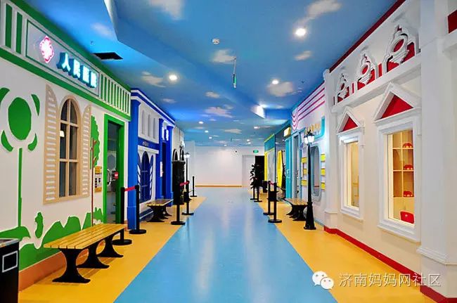 特色1 专为3-13岁孩子创建的社会角色扮演主题乐园.