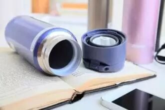 注意！保溫水杯如果這么用，毒性非常大