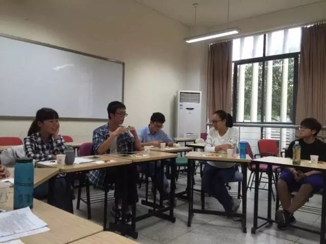鸣沙丝路 | “蜿蜒在黄沙中的丝绸之路,是他们最想鸣的歌”