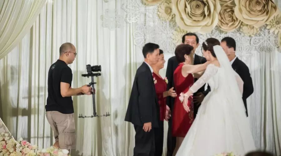 摄像大哥，别让职业病毁了你的身体！