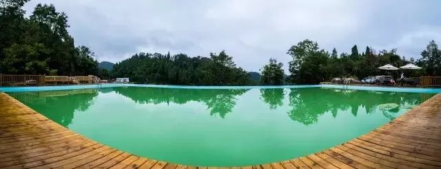 你在抖音里周游地方,而隔壁的小世界在宜昌这个姐姐拍设计图室内住宅别墅图片