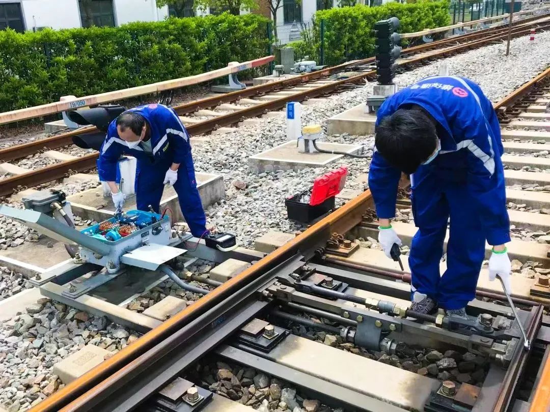 上海地铁加强设施设备调试演练，做好逐步恢复运营准备