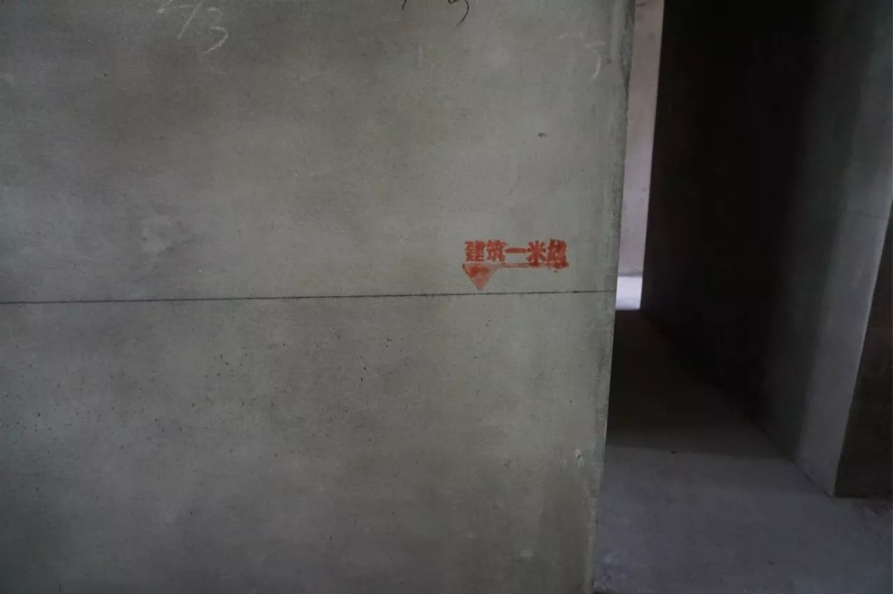 (建筑一米线实拍图)