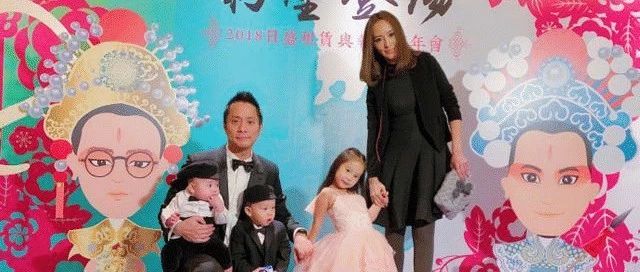 “台湾第一千金”关颖一家同框, 4年生3胎身材却好到让人羡慕