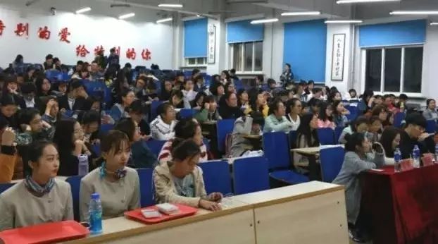 【教育·活动】言辩以理,立论以情——记教育学院2017级“超越杯”新生辩论赛