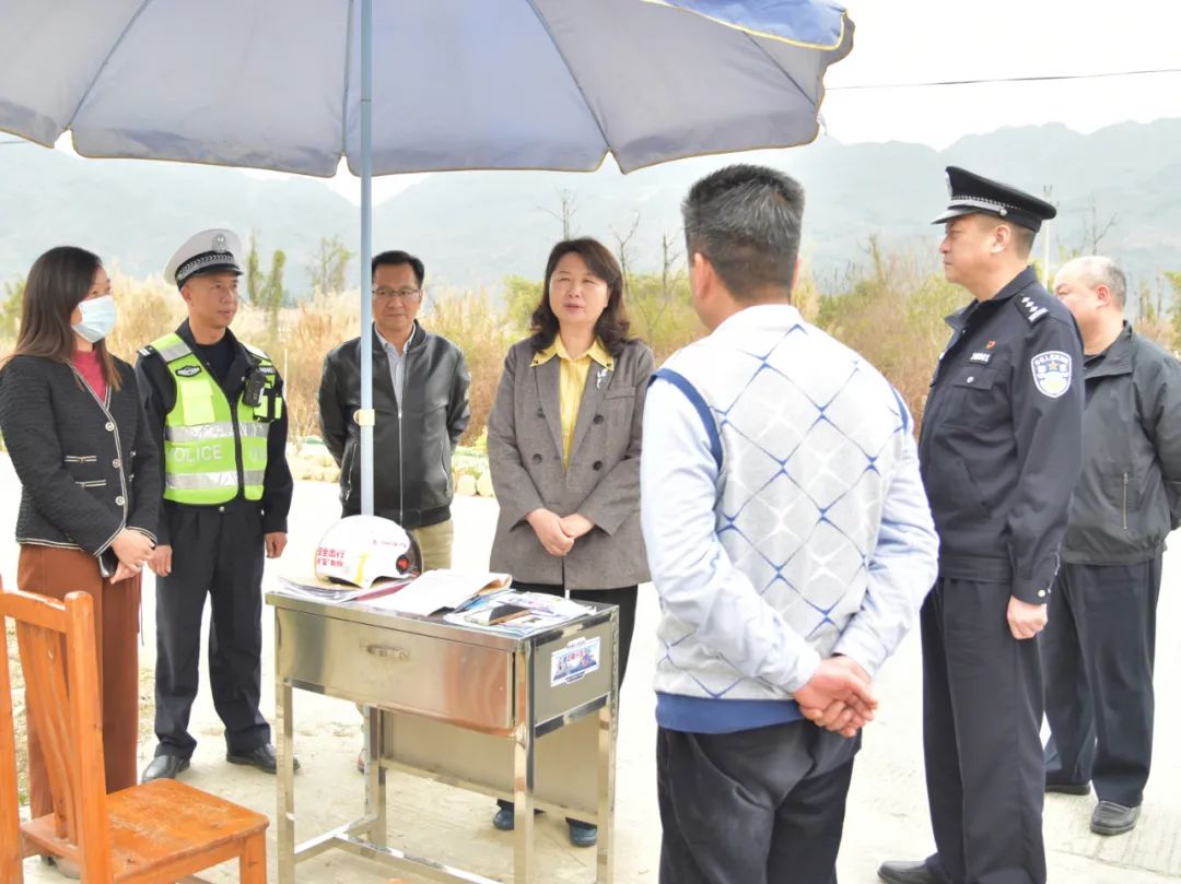阳山县委书记邓菲率队检查春运和最严交通整治工作全力确保春运安全