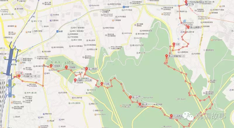 这条南山浪漫线路是从忠武路站出发,途径南山谷韩屋村,南山公园循环