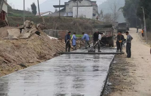 路肩与培土路肩_硬路肩和土路肩_路肩墙