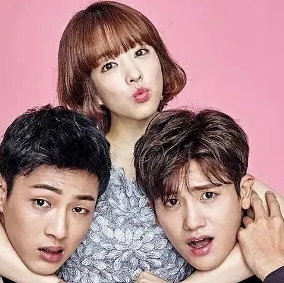 كۈچتۈڭگۈر قىز