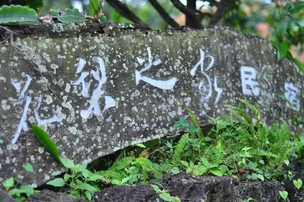 东北赵岩火山号_火山岩_火山玻璃岩和玻璃的硬度哪个高