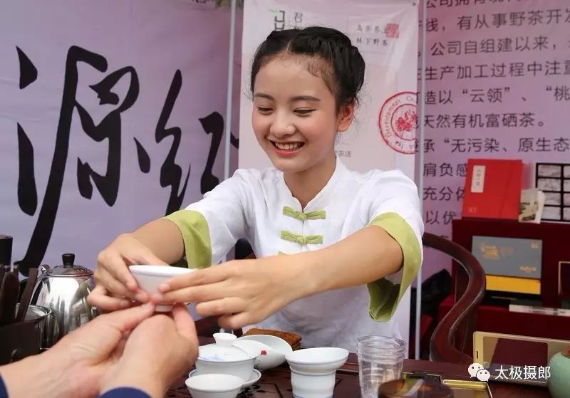 茶道有讲究,美女教你如何泡红茶