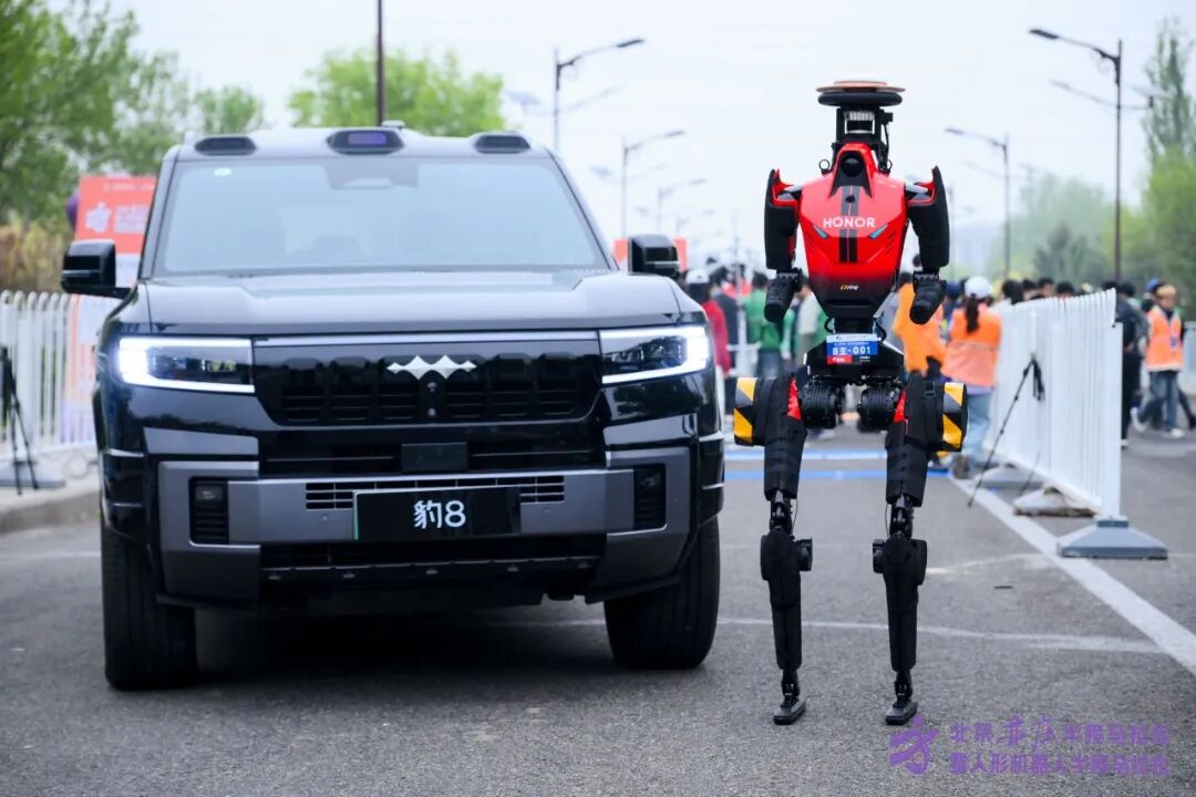 All Set to Go: Humanoid Robot Racing Challenge – Opening Special-3cgo