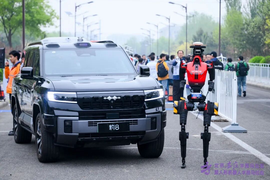 All Set to Go: Humanoid Robot Racing Challenge – Opening Special-3cgo