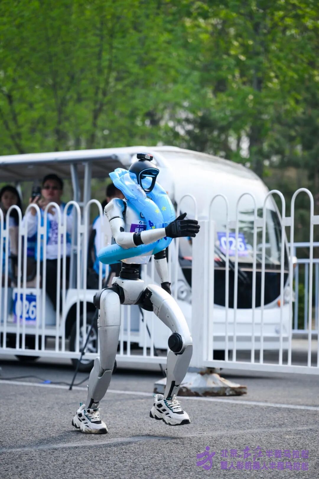 All Set to Go: Humanoid Robot Racing Challenge – Opening Special-3cgo
