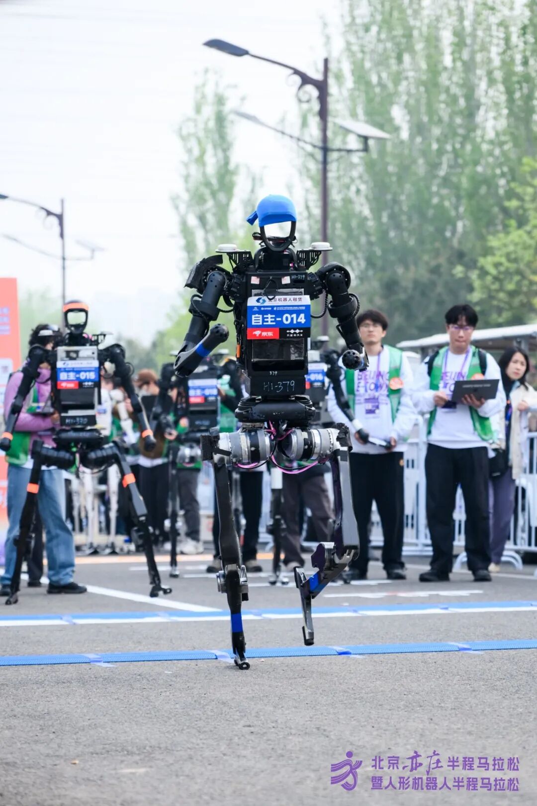 All Set to Go: Humanoid Robot Racing Challenge – Opening Special-3cgo