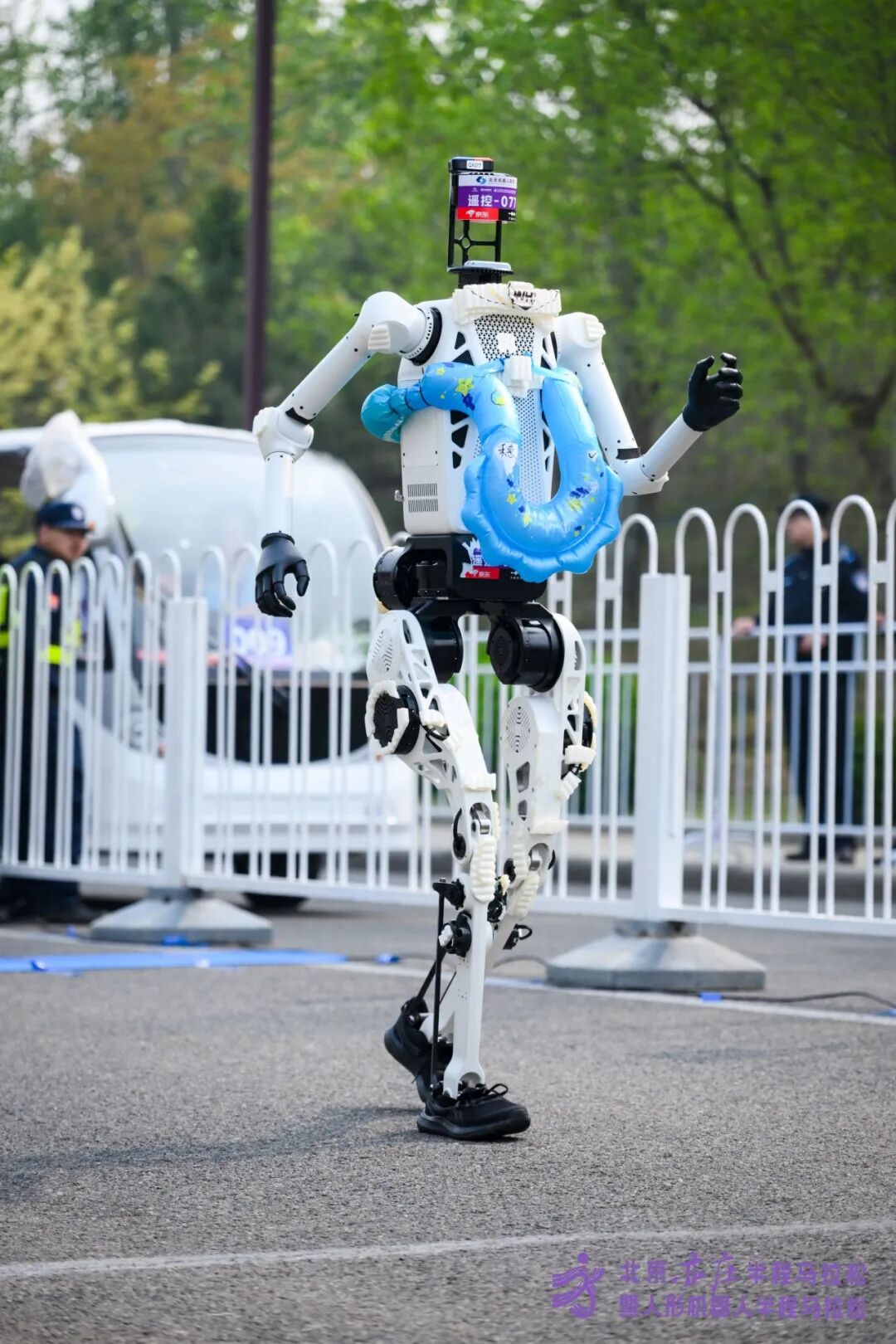 All Set to Go: Humanoid Robot Racing Challenge – Opening Special-3cgo
