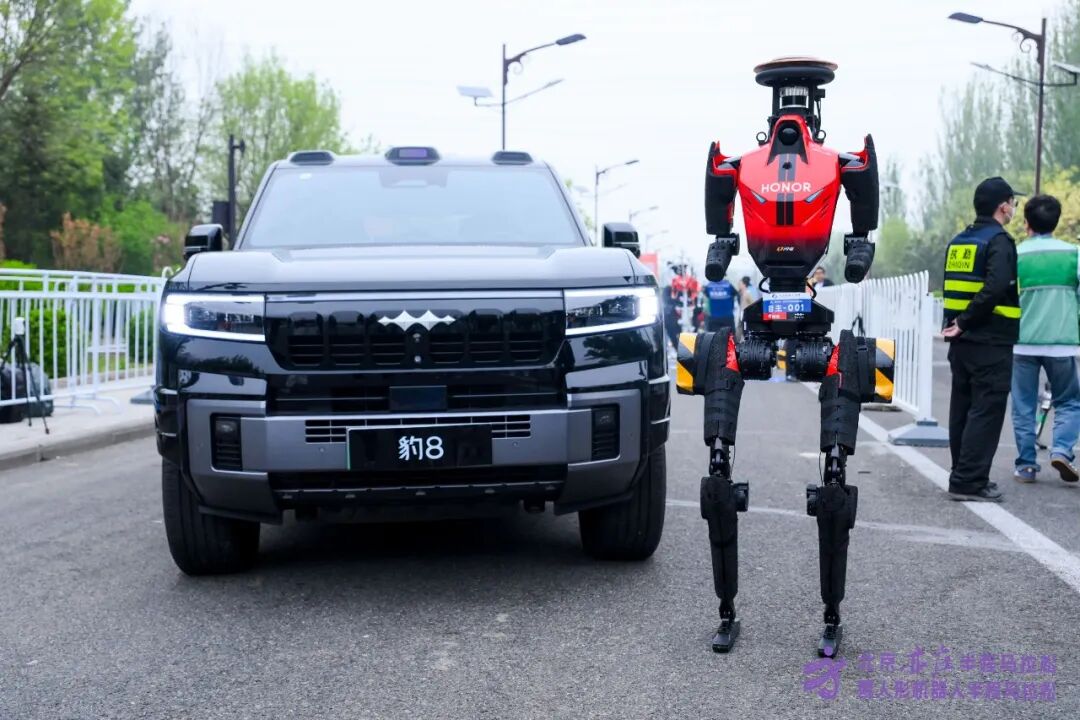 All Set to Go: Humanoid Robot Racing Challenge – Opening Special-3cgo
