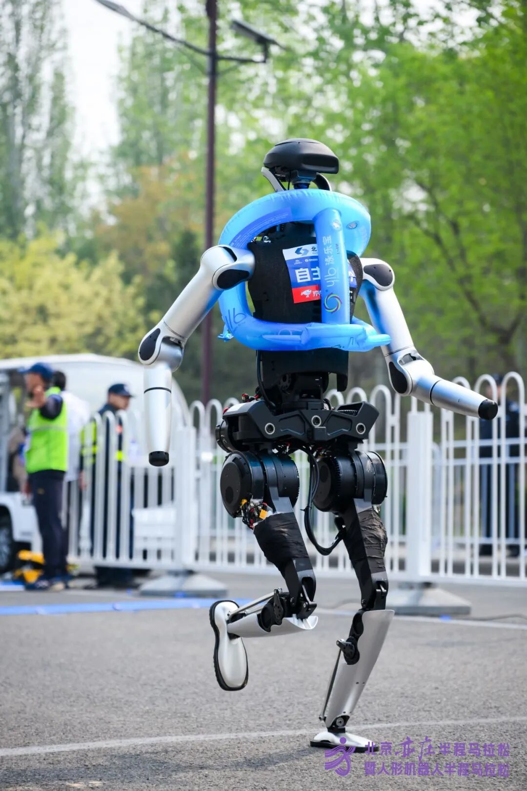 All Set to Go: Humanoid Robot Racing Challenge – Opening Special-3cgo