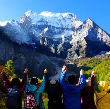 4月14日朝圣之旅:稻城,亚丁,香格里拉,泸沽湖,丽江古城8日自由行