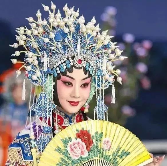 张也演唱京剧&小提琴版《梨花颂》国粹之精典