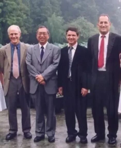 丘成桐：我做学问的经验和感受