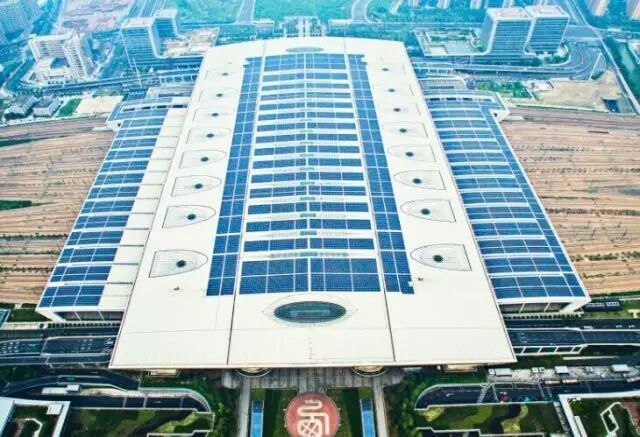 杭州火车东站10MW屋顶光伏电站.jpg