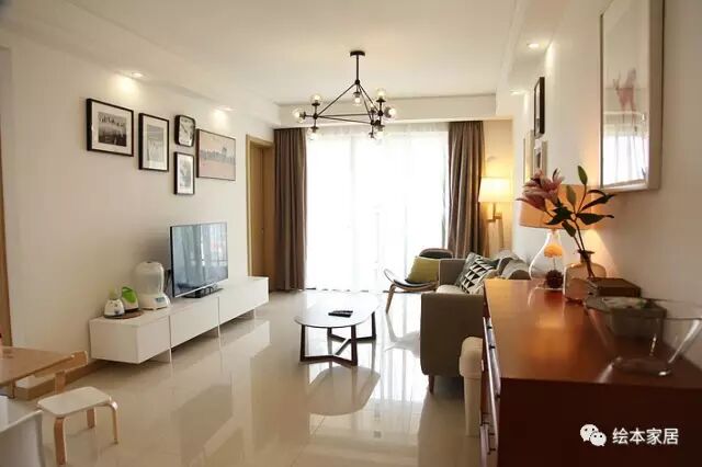 符合中国人的客厅窗帘设计