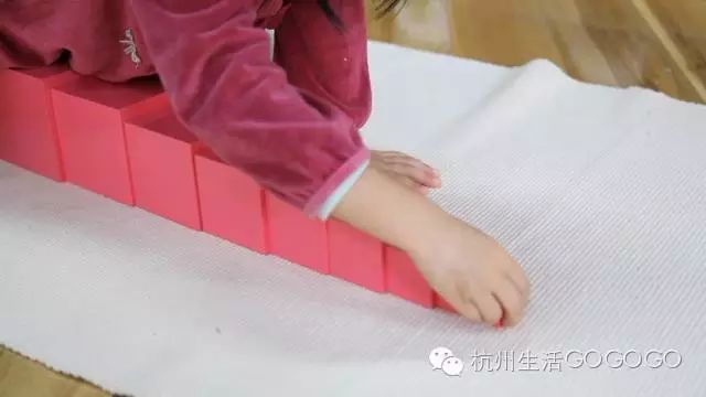 擦桌子的英文短語(yǔ)_擦桌子的英文_擦桌子用英文表示