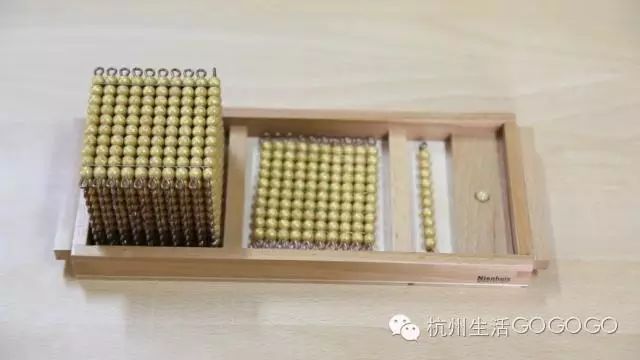 擦桌子的英文_擦桌子的英文短語(yǔ)_擦桌子用英文表示