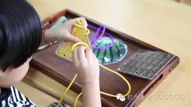 擦桌子的英文短語(yǔ)_擦桌子用英文表示_擦桌子的英文