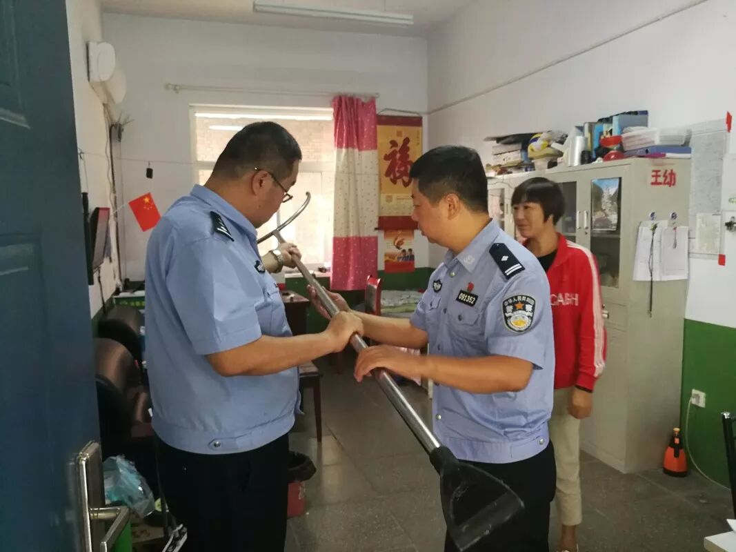 运城市郭尚礼副市长深入盐湖区就校园安全进行调研指导