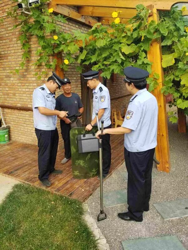 运城市郭尚礼副市长深入盐湖区就校园安全进行调研指导