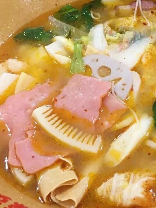 武汉这天气,没什么是一碗麻辣烫解决不了的,何况看完这篇1个月不重样!