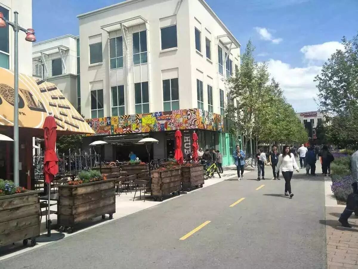 我去硅谷蹭了几天饭，发现这是一场巨大"真人秀"