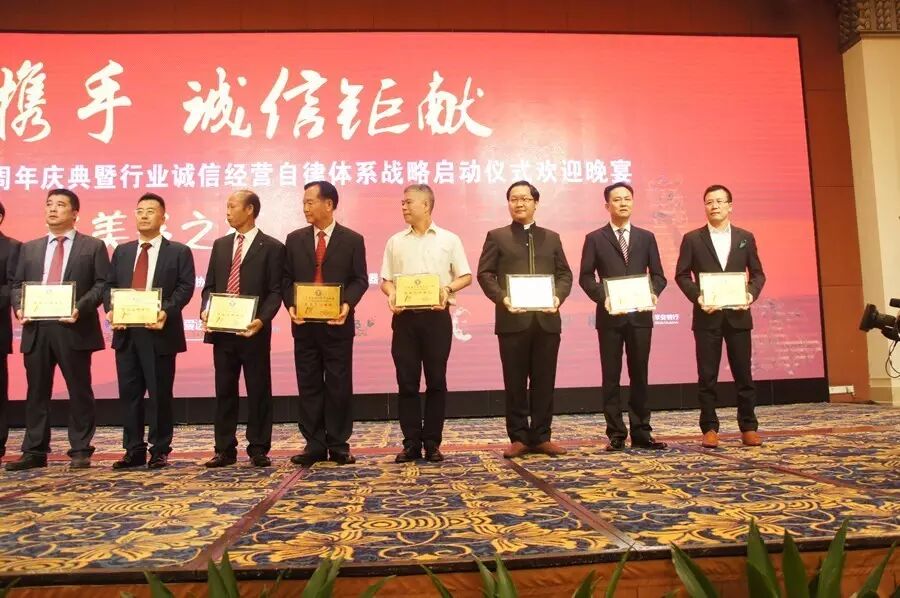 燃氣烤爐,旋轉爐,熱風循環爐,冷凍醒發箱,起酥機,組合爐-賽思達-世界級烘焙設備品牌