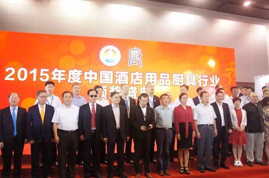 燃氣烤爐,旋轉爐,熱風循環爐,冷凍醒發箱,起酥機,組合爐-賽思達-世界級烘焙設備品牌