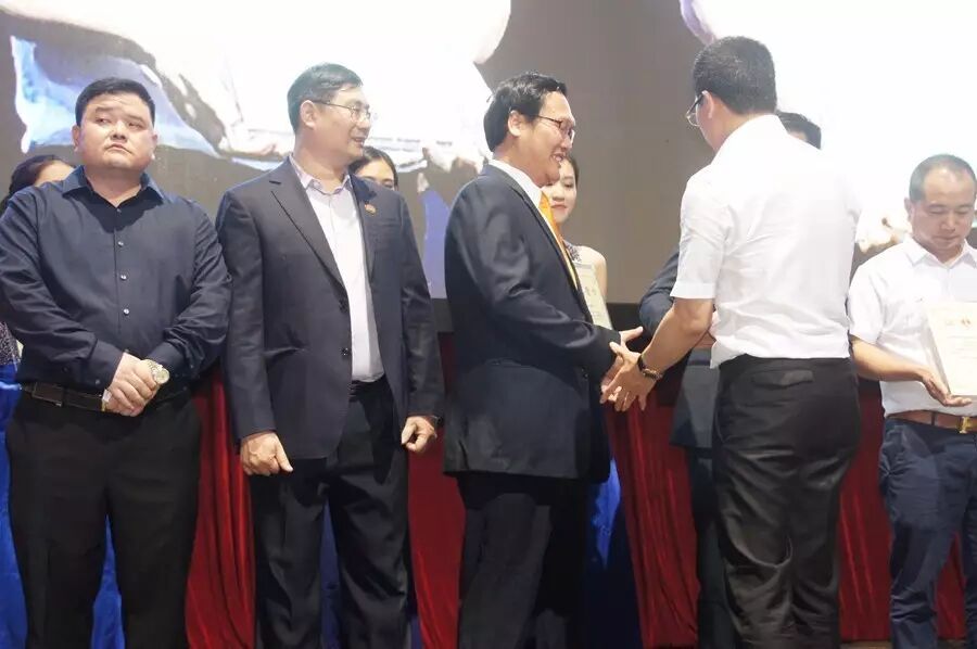 燃氣烤爐,旋轉爐,熱風循環爐,冷凍醒發箱,起酥機,組合爐-賽思達-世界級烘焙設備品牌